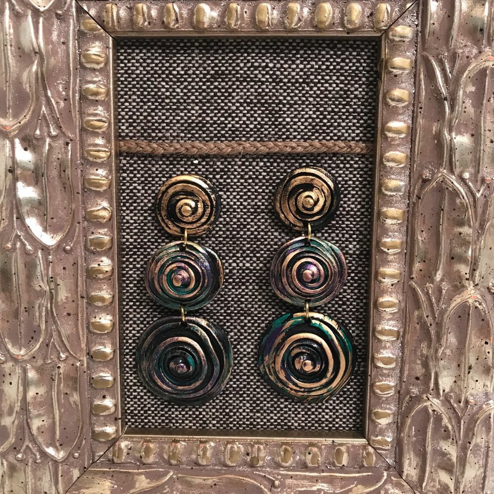Upcycled Frame Earring Display Photo Prop Handmade - Picture 6 of 6